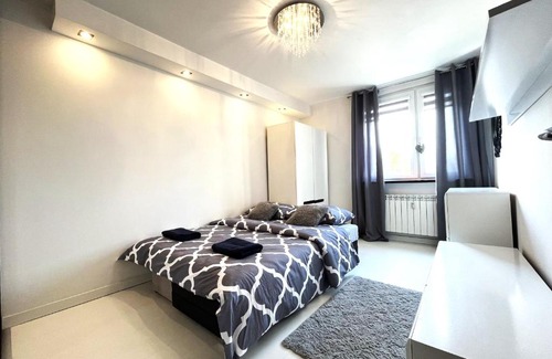 Psie Pole Apartment | INFLANCKA Apartment - Self Check-In 20h
