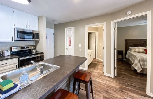 Harbor Village Condo | Inn Building Condo #102- Updated Ground Level