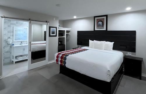 Munras Avenue Hotel | Inn By the Bay Monterey