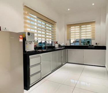 Teluk Intan House | Inn Homestay