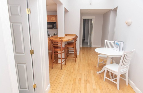 Peaks Island Hotel | Inn On Peaks Island