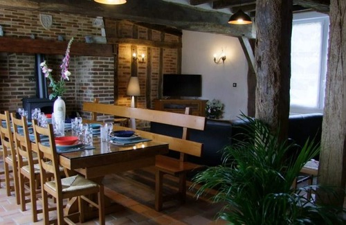 Saint-Paer House | Inn Saint-Paër, 4 bedrooms, 8 people