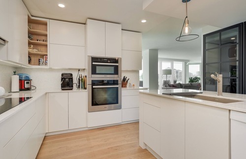 Inner Harbour Condo | Inner Harbour Seascape - Views Views Views!