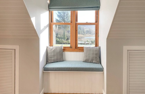 Isle of Seil Cottage | Innish Beag - UK38782