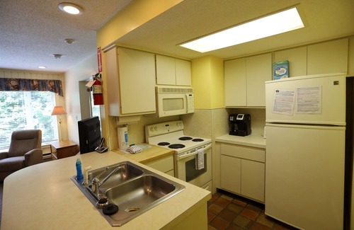 Waterville Valley Condo | Inns of Waterville Valley one bedroom Condo close to Town Square (205)