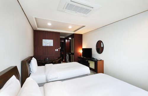 Gangseo Hotel | Intercity Seoul Hotel