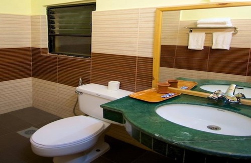 Bharatpur Hotel | Into The Wild Eco Resort