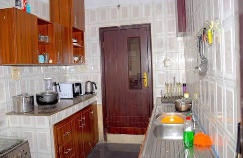 Surulere Apartment | Inviting 2-Bed Apartment in Lagos -canal views