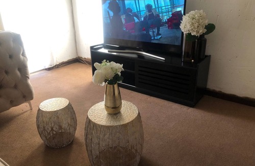 Edenvale Apartment | Inviting 3-Bed Apartment in Edenvale