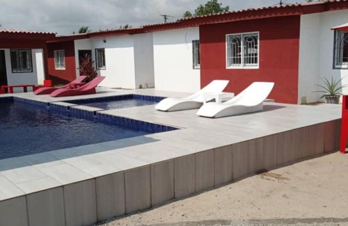 Assinie Apartment | Inviting 6-Bed with Swimming Pool in Assinie