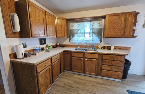 Santa Rita House | Inviting home, with large yard and free parking