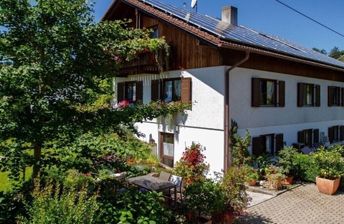 Erling House | Irene Dorn Comfortable holiday residence