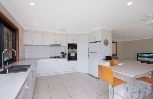 Forster House | Ironbark - Glorious waterfront