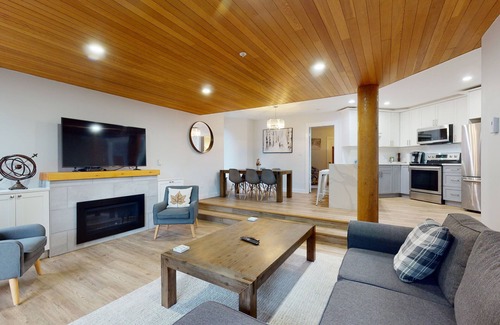 Blueberry Hill Condo | Ironwoods Blueberry Hill by Whistler VR
