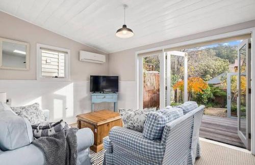 South Hobart House | Irresistible renovated 1840 inner-city cottage