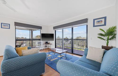 Smiths Beach House | Irvine Retreat