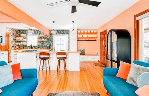 Indianapolis House | Irvington Retro Villa - 2B/1B MCM Indy Charmer