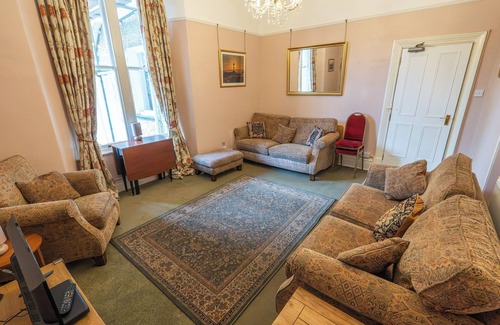 Bont Newydd House | Isfryn Holiday Let