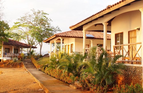 Quebrada de Piedra House | Isla la Porcada - your private island getaway