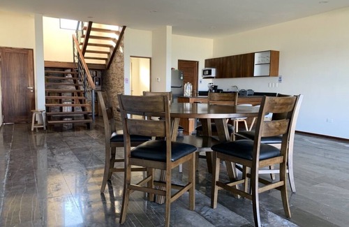 Colonia Meteorologico House | ISLA MUJERES MAYAKITA VILLA AYRE, BEACH VIEW w/ROOFTOP JACUZZI
