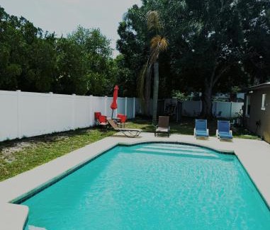 Mill Run House | Island 1