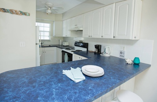 Grace Bay Condo | Island Club Turks
