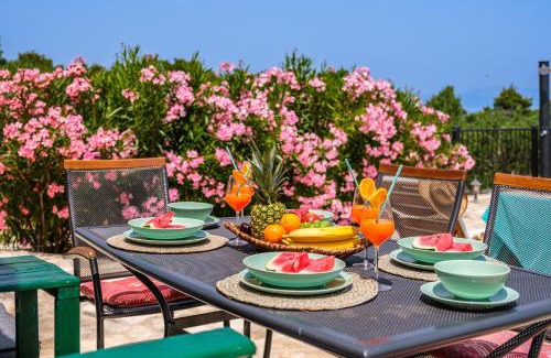 Supetar House | Island Getaway - Heritage House