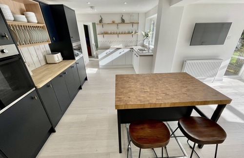 Layer Marney House | Island House is a spacious 4 bedroom detached house