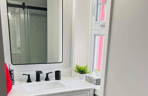 Plantagenet Cottage | Island Living - newly remodeled cottage