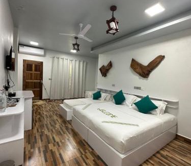 Fulhadhoo Hotel | Island Luxury Dive Hotel - Fulhadhoo
