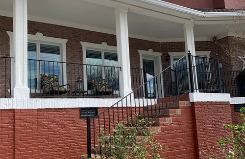 Chapin Apartment | Island's Sunset Master Blue Guest Room on Lake Murray