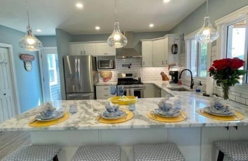 Amherstburg House | Island View Escape in Historic Amherstburg !