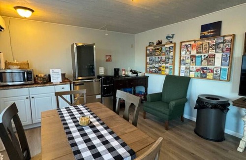 Trenton Cottage | Isleview Cottage 3 - 10 min drive to Acadia!
