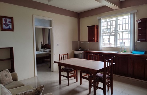 Picard House | Iso’s Vacation Rental Apartment #10