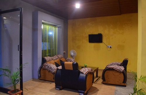 Baihar Hotel | Istaqbal Hotel Mukki