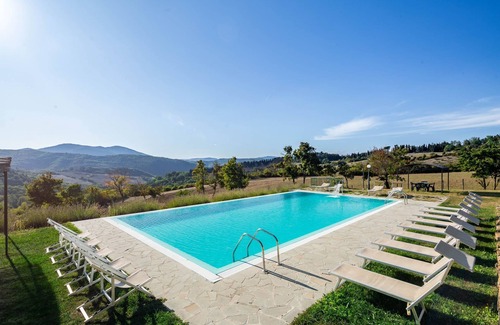 Casellina Apartment | Jasmine in typical Florentine style