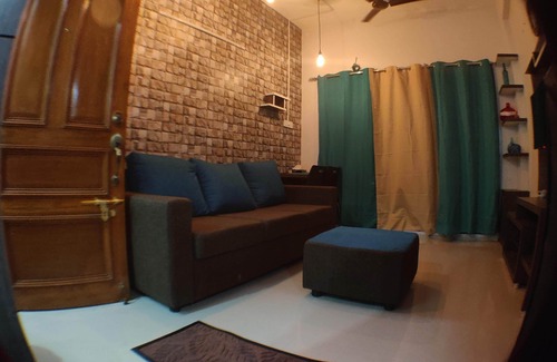 Karappakam Apartment | ♥IT Hub♥FAST WIFI♥OMR♥TV♥LakeView♥Cute♥Couple Friendly♥LongStays♥5☆ Condo֎۞۩ᴥ★