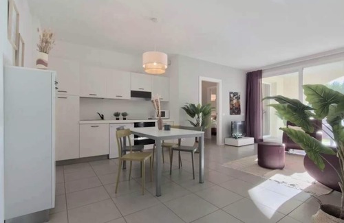 Maccagno Apartment | Lake Maggiore holiday apartment with pool
