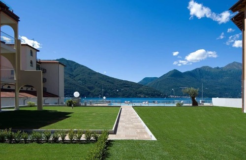 Maccagno Apartment | Lake Maggiore holiday apartment with pool
