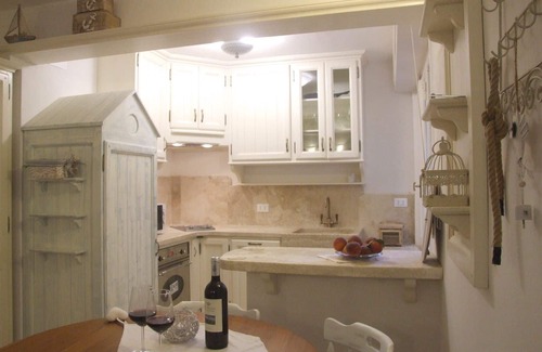 Marina di Castagneto Carducci Apartment | Lovely apartment for 4 people with WIFI, TV and parking