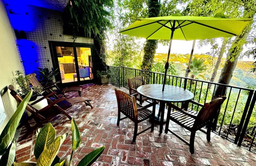 Hollywood Hills West Apartment | It's all about the view: STUDIO 1080 HOLLYWOOD = JETLINER VISTAS of Downtown LA!