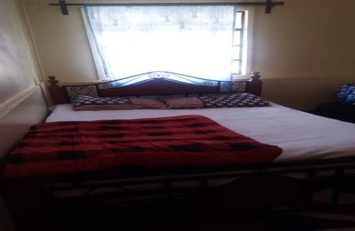 Karen House | It's an apartment with ample parking and full of security