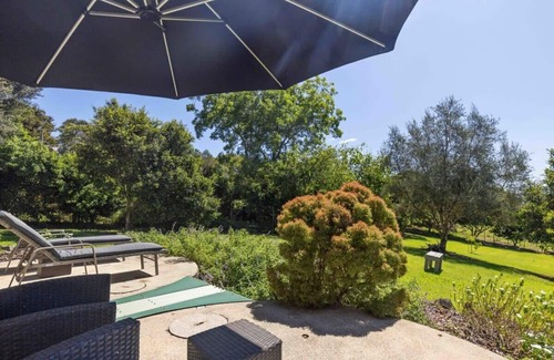 Witta House | Italian Meal first night & pet friendly!