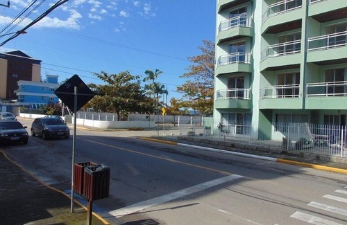 Centro Apartment | Itapema | 50 meters from the sea | 6 people | Air Condic | WIFI