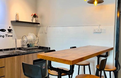 Penampang Apartment | ITCC Manhattan Suites Vinyl by Hush Inn