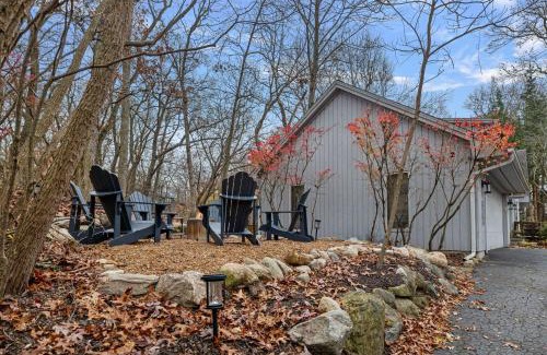 Michiana House | Its a Wonderful Life by Juniper Holiday and Home