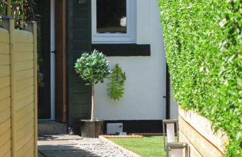 Innellan House | Ivy Cottage