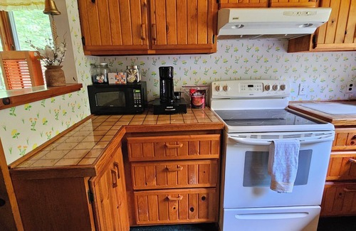 Russell Cabin | J&D Hand Crafted Cabin