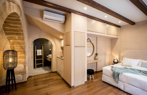 Old Town House | J&G Suites