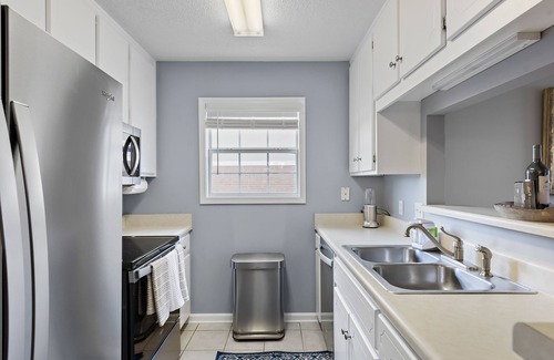 Enterprise House | J&Y Family 3BR/2.5BA/LuxuryTownhouse